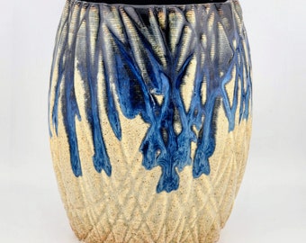 Medium blue planter