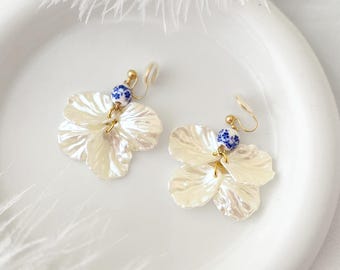 Handcrafted Real White Orchid Hair Clip with Pearl Dangles Orchid Hair Clip Pearl - Etsy main image 4