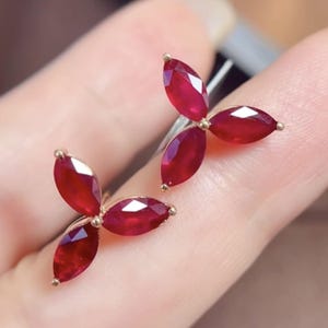 18k rose gold genuine pigeon blood ruby studs\Unique floral ruby studs/Minimalist ruby studs/handmadel ruby studs/Art Deco ruby jewelry gift