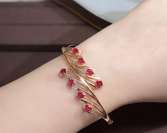 Pulsera de rubíes de alta gama color rojo sangre de paloma en oro rosa de 18k / Pulsera de rubíes ovalada con diamantes / Brazalete apilable de rubíes estilo art déco para mujer / Joya de rubíes moderna