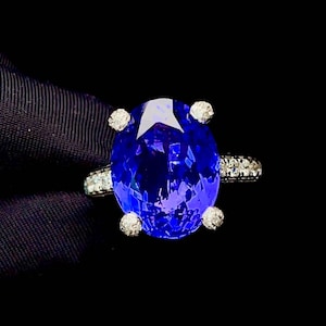 Luxury natural Tanzanite ring in 18k solid white gold/Tanzanite engagement ring for bride wedding ring/handmade huge Tanzanite jewelry gift