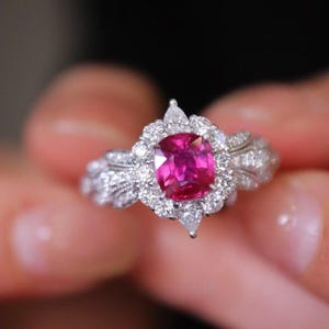 18k white gold genuine natural pink sapphire engagement ring/Nature inspired pink sapphire ring/Statement vintage sapphire/September gem