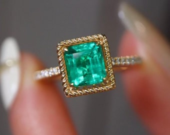 18K Gold Emerald Ring: Minimalist Zambian Gemstone, Handmade