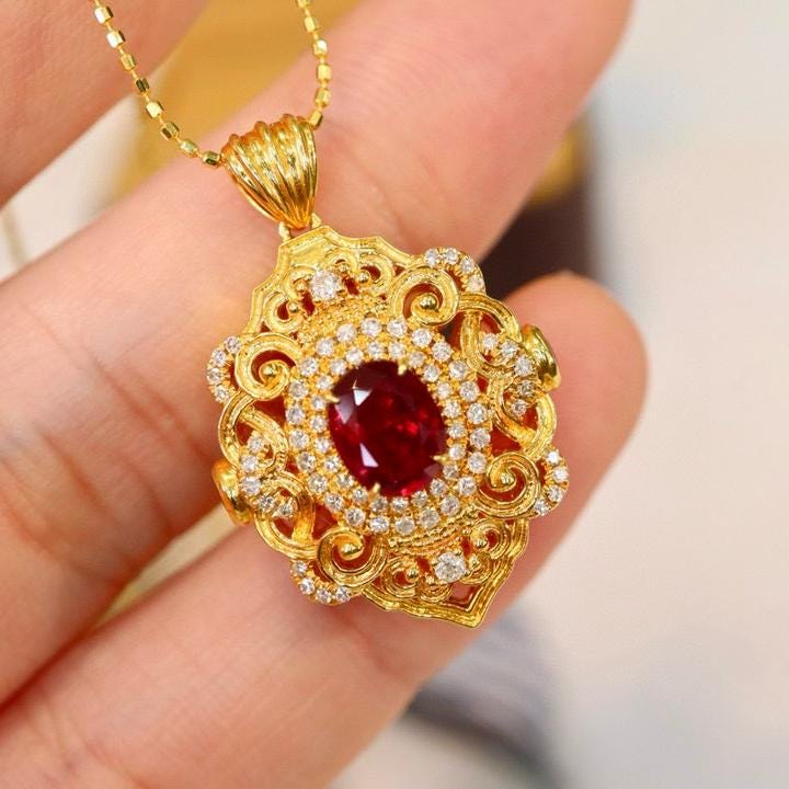 18K Solid Gold Natural Ruby Pendant/unique Pigeon Blood Ruby