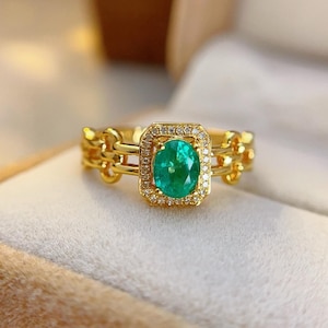 Vintage Emerald Diamond Ring/Unique Emerald Ring in 18K Solid Gold/Personalized Gift for Her/Handmade Emerald Jewelry/Custom Ring for her