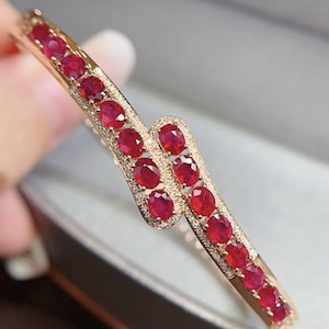 Luxurious high end pigeon blood red ruby bracelet 18k rose gold/Diamond halo oval ruby ruby bracelet/Art deco stacking ruby bangle women