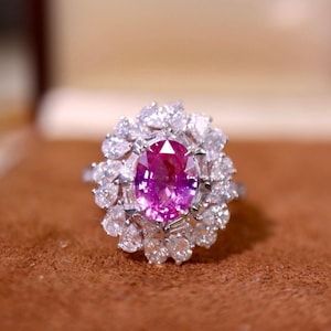 Luxury 18k white gold genuine oval pink sapphire Padparadscha ring/Floral halo pink sapphire ring/Statement vintage sapphire ring for women