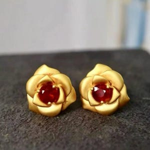 18k solid gold genuine pigeon blood ruby studs\Unique floral ruby studs/Dainty natural ruby studs/Handmade Art Deco fine ruby anniversary