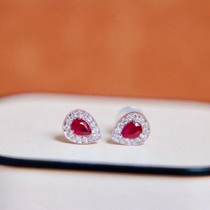 Minimalist ruby earring studs/18k white gold natural ruby studs/Diamond halo ruby studs/Dainty ruby studs/Modern Art Deco ruby studs woman