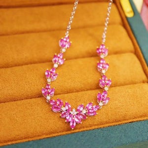 18k solid gold pink sapphire choker necklace/Pear cut Padparadscha pink sapphire pendant/Unique dainty pink sapphire pendant/Custom sapphire