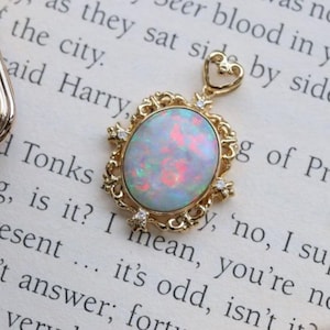 Vintage opal pendant/Australian opal necklace/18k gold opal pendant emerald/Art Deco opal pendant/Handmade opal jewelry/Real Opal necklace