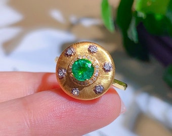 Handmade 18K Gold Emerald Ring: Art Deco Diamond Halo