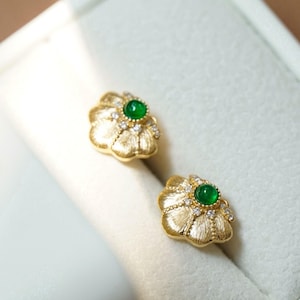 Unique natural emerald studs in 18k yellow gold/Vivid green real emerald earrings/Handmade floral emerald earrings with diamonds/Art deco