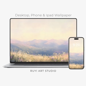 Weiche, helle Berglandschaft am frühen Morgen mit creme, und Lavendel Wildblumen, Computer Hintergrund, Handy Hintergrund und iPhone Hintergrund