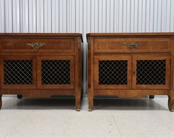Pair Henredon French Provincial Louis XV Walnut Nightstands Vintage Find
