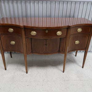 Baker Furniture Hepplewhite Serpentine Inlaid Mahogany Sideboard Vintage Find