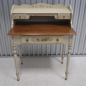 Ethan Allen Hitchcock Style Small Writing Desk With Hutch Vintage