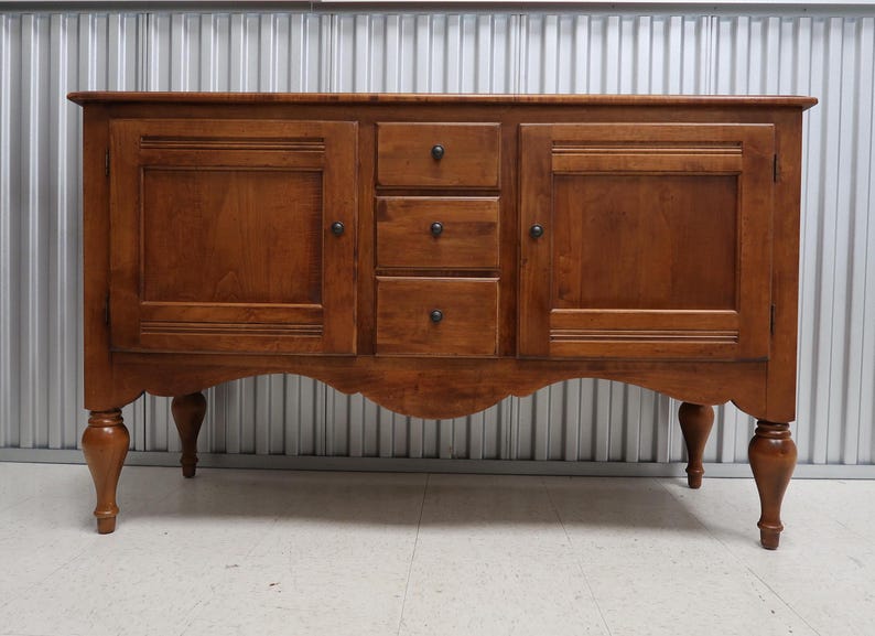 Ethan Allen Country Crossing Maple Sideboard Vintage Find