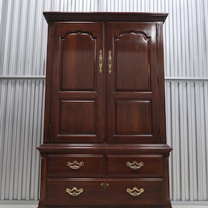 Thomasville Traditional Collectors Cherry Armoire Vintage Find