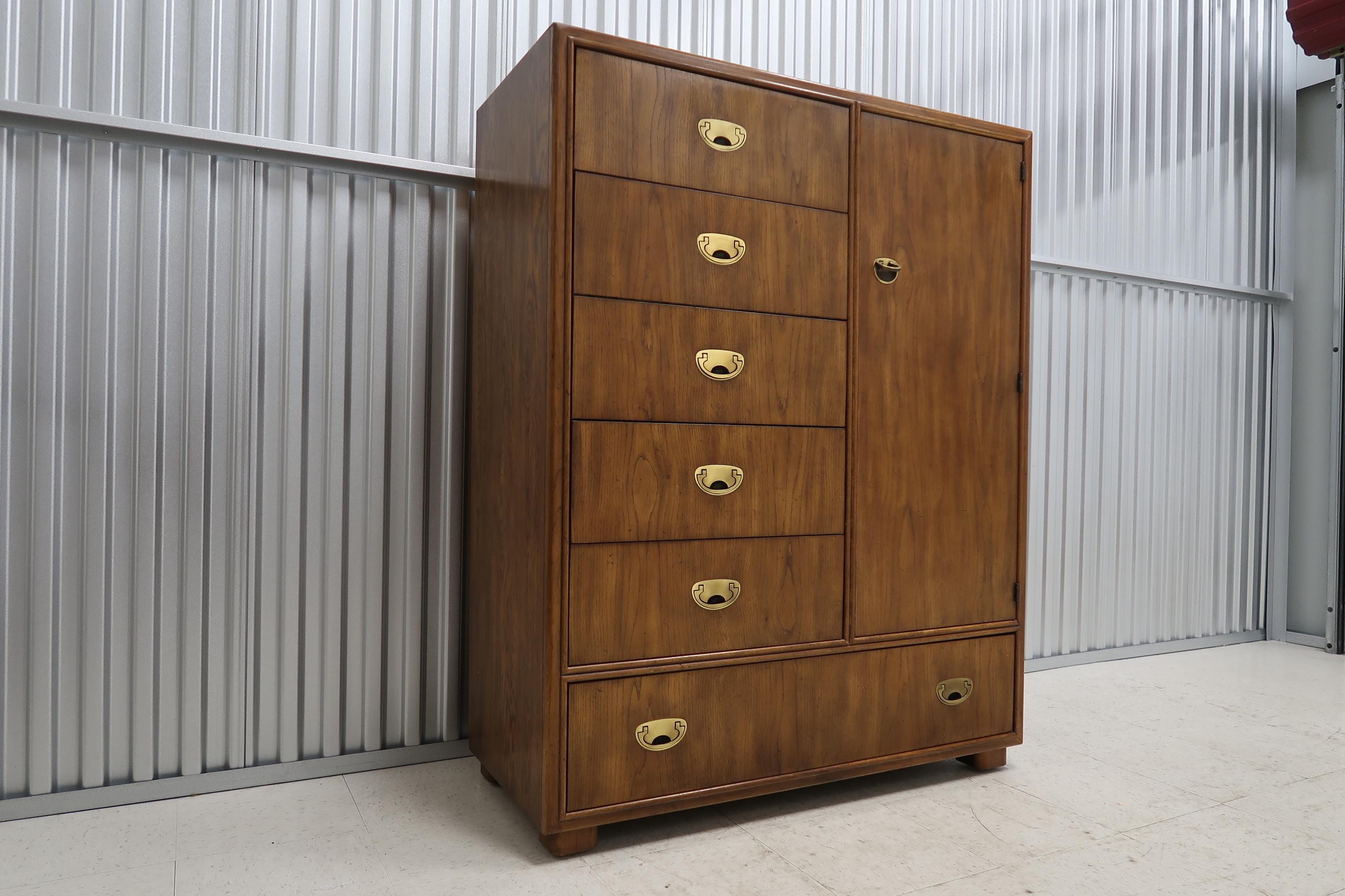 DREXEL HERITAGE/ドアーチェスト Drexel Passage Collection Campaign Door Chest Vintage Find - Etsy
