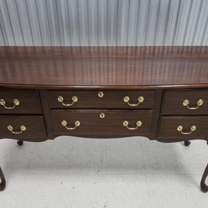 Harden Traditional Cherry Porringer Top Huntboard/ Sideboard Vintage Find
