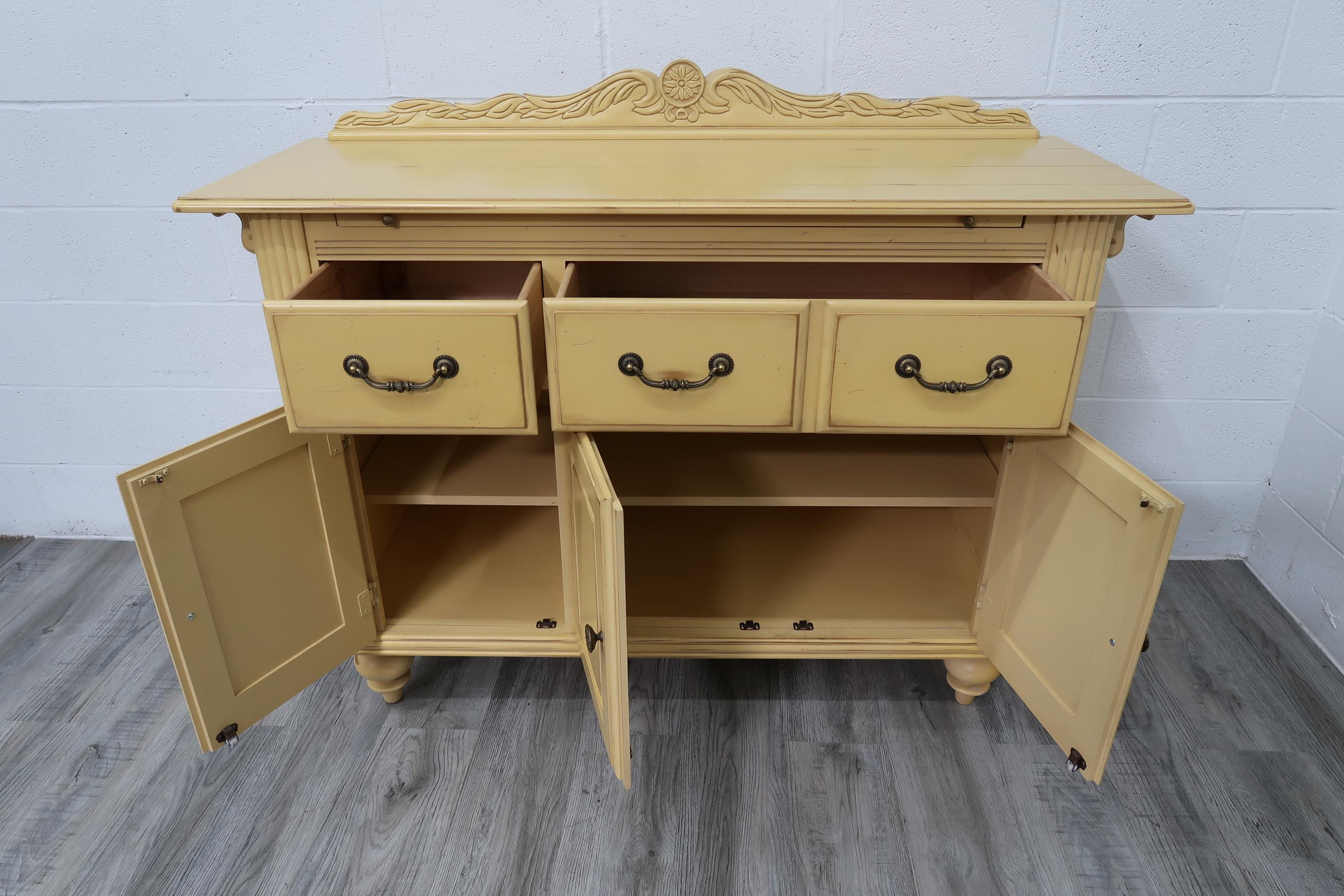 Nichols & Stone Provence Collection Server - Distressed Antique