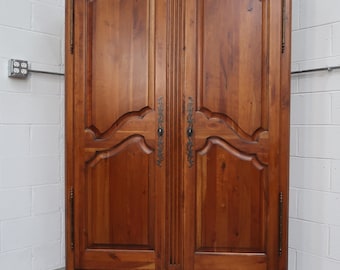 Ethan Allen Maison Collection French Provincial Armoire Wardrobe
