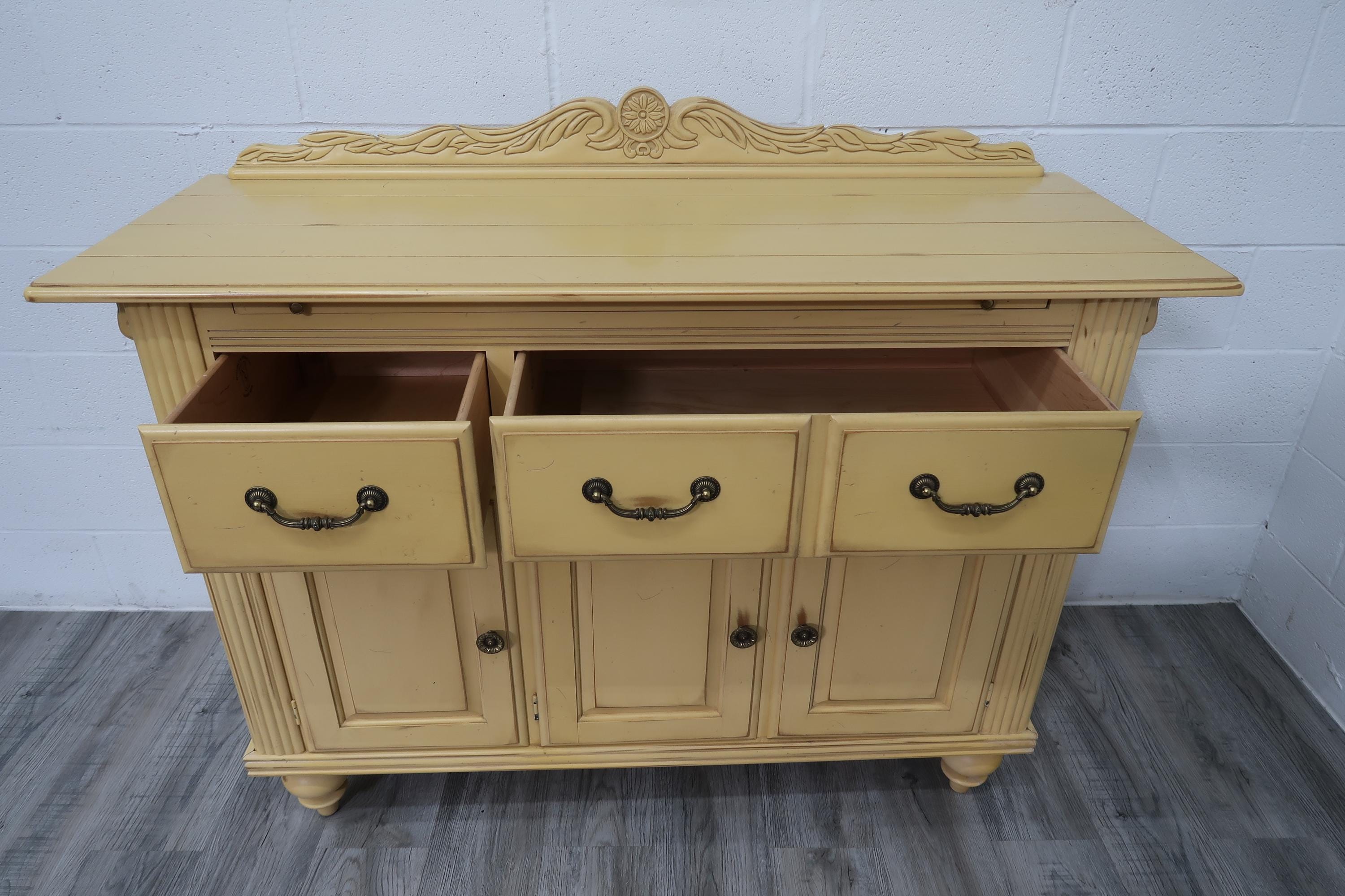 Nichols & Stone Provence Collection Server - Distressed Antique