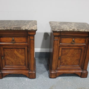 Pair Thomasville Large Emperador Marble Top Transitional Bedside Tables Vintage Find