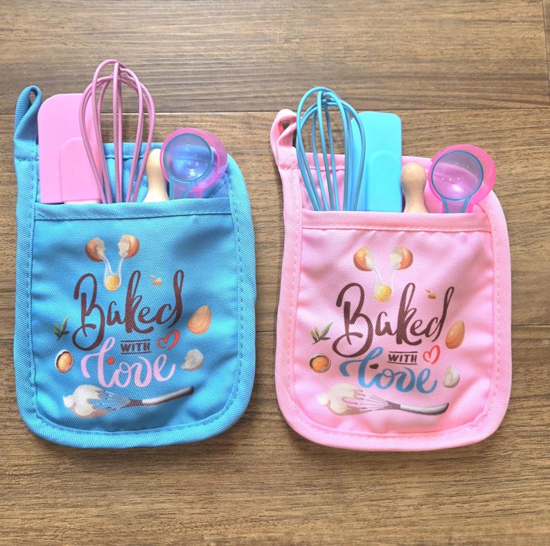 Easy Bake Oven Accessories Set - Pretend Play Baking Kit with Utensils & Oven Mitt, Toy Kitchen Accessories, Toy Cooking Accessories