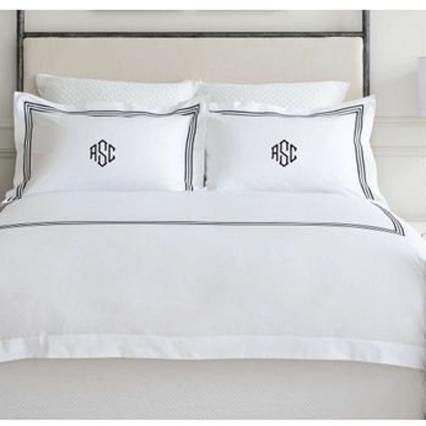 Personnalisation Monogram Parure de housse de couette 3 pièces en satin de coton 400 fils au point d'hôtel, triple bordure de broderie sur le devant