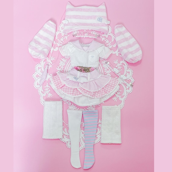 Shop BJD Clothes for LM4 Female Body - Cute & Customizable
