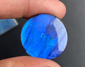 Cabujón de labradorita azul natural brillante de 53 quilates / Piedra preciosa suelta redonda de cristal curativo de 23 mm para la fabricación de joyas / 10 mm de grosor, alto brillo.