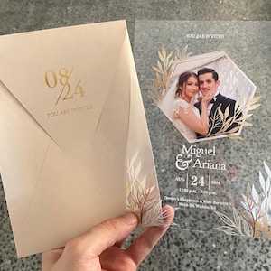 Invitación de boda acrílica con foto, elegante invitación retro en crema y dorado para bodas, regalo personalizado para despedida de soltera, sello de cera.