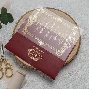 Faire-part de mariage bordeaux et dorés - Faire-parts et articles de papeterie pliés imprimés modernes pour des mariages élégants
