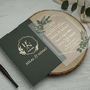 Convite de casamento em acrílico com estampa verde, convites minimalistas em acrílico dourado e verde, convites de casamento modernos e minimalistas