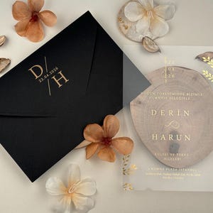 Invito a nozze in acrilico con lamina d'oro, elegante invito nero e oro per matrimoni, regalo personalizzato per addio al nubilato in acrilico trasparente