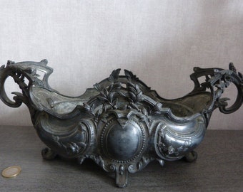 old metal planter (ch)