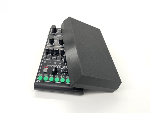 ほぼ新品同様Faderfox EC4 MIDIコントローラー Faderfox EC4 – United States