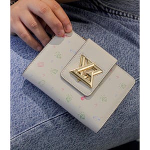 Cartera God of Music / Cartera Seventeen