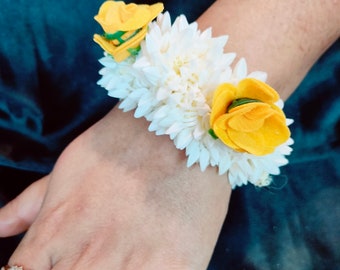 100 Pcs Sangeet Haldi Mehndi Ganey JASMINE SCENTED GAJRA Ganaas Bracelets Mehndi Mayoon Kalire Indian Wedding Favours for hands and hair bun