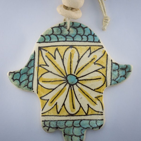 Hamsa en céramique / Main de Fatima Khomsa / Fleur jaune - HOF012