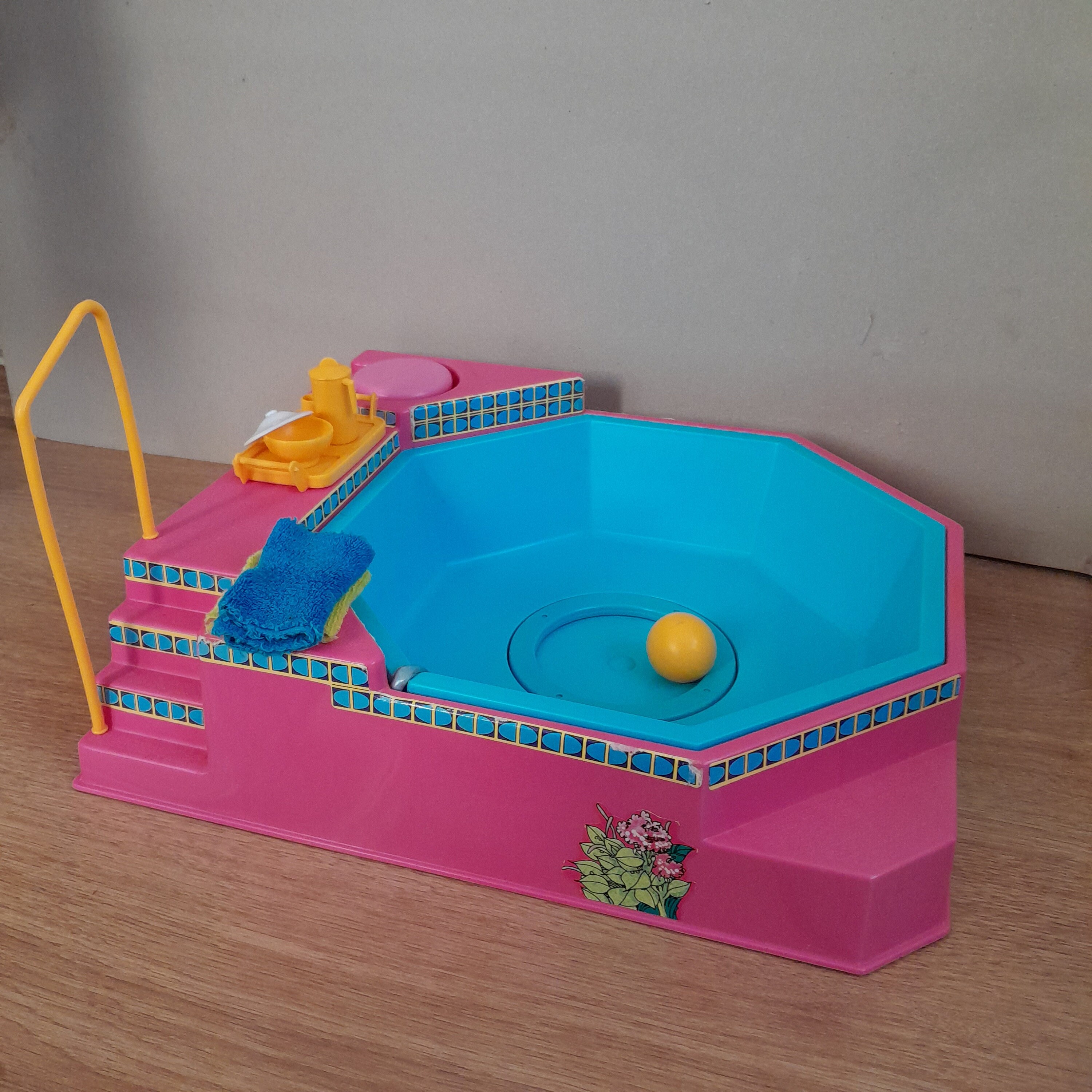 Barbie jacuzzi 1980s cheap