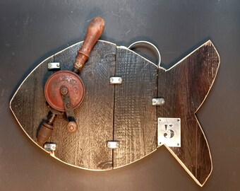 Reclaimed Wood Fish Sculpture: Rustic Upcycled Metal Art, Eco-Friendly Fish Decor