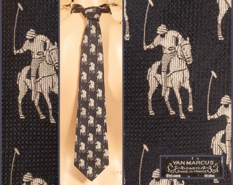 Cravate/cravate vintage des années 60 « Van Marcus - Paris » à motif polo - L 57" - l 3 1/2"