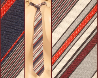 Cravate longue et étroite vintage des années 60 - L 61" - L 2 3/8"