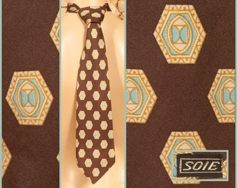 Vintage 70s Wide Silk Tie / Necktie - L 55" - W 4 1/8"