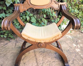 Pair of vintage Savonarola chairs made of solid wood, Italy, 1940s