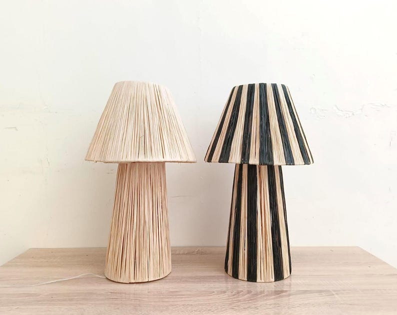 Lámpara de mesa de rafia hecha a mano: iluminación bohemia para mesita de noche y de noche, estilo marroquí, lámpara de mesa de rafia natural, 8 colores naturales, decoración del hogar