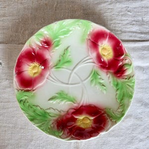 Vintage slip dessert plate - Burgundy flowers - Cottage core style - Antique ceramic tableware - Shabby chic style